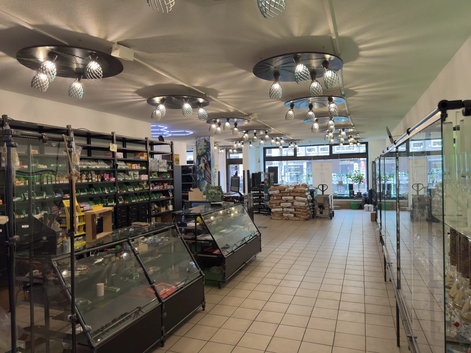 Inside the Green Flow Kollektiv shop